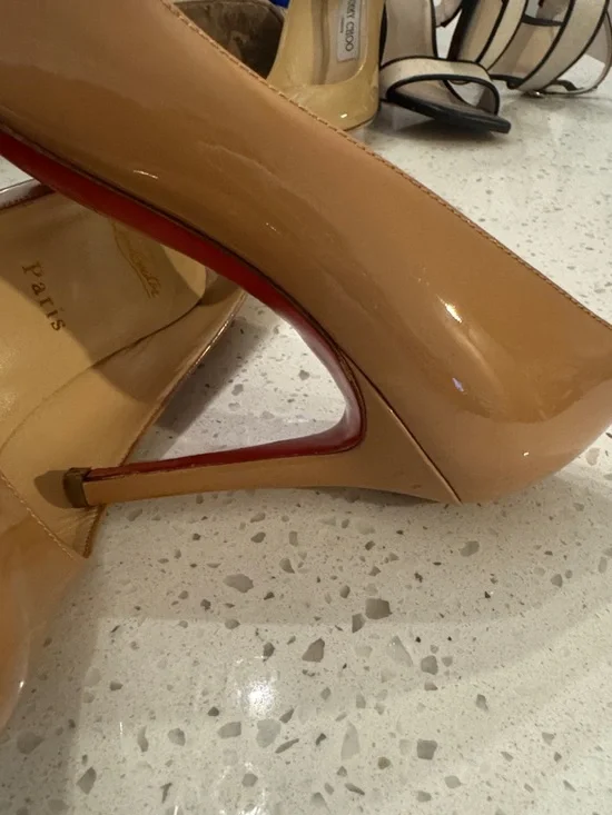 Christian Louboutin Nude Patent Leather Pumps with Red Soles - Picture 3 of 7